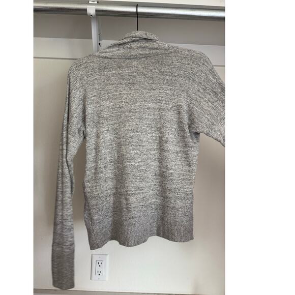 Abercrombie & Fitch Cozy AF Turtleneck Sweater Gray Women's Fitted Size XS‎ - Picture 2 of 11